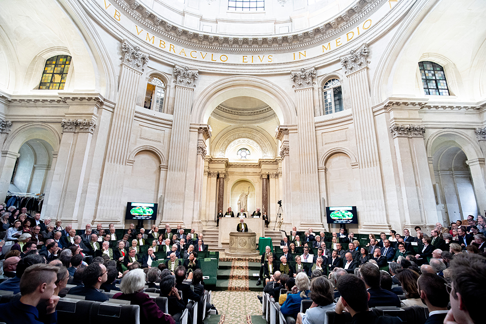 Int&eacute;rieur acad&eacute;mie des sciences